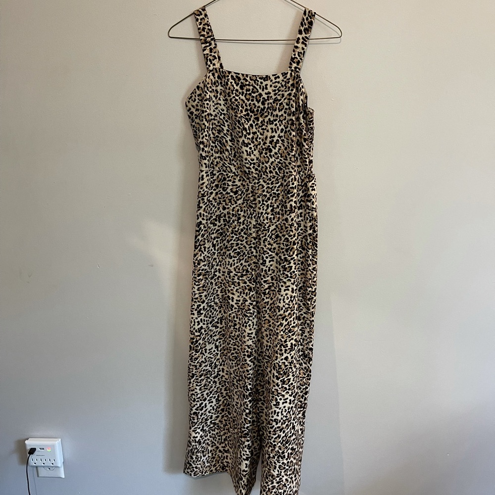 Leopard print jumpsuit size xs